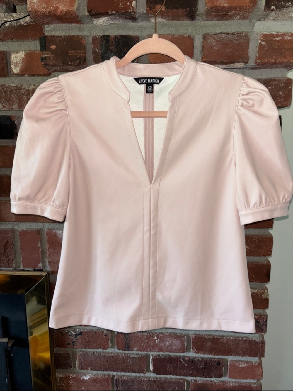 Steve Madden Faux Leather Puff Sleeve V-Notch Blouse -Soft Pink Women’s Size XS